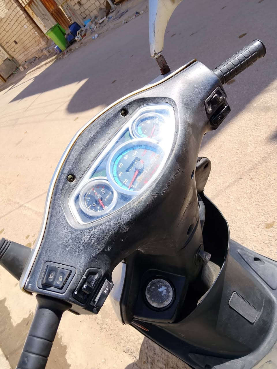 كامكو G4 حاوية
دراجة مال حاوية صارلها يوم من اشتريتها وموجودة مكاتبة مع الوكيل
نضيفه برغي مامفتوح بيه كله شغال سلف هندر كلشي غراض ابلادي
السعر 750 مع المجال قليل
للاستفسار اكثر التواصل واتس اب ***********
