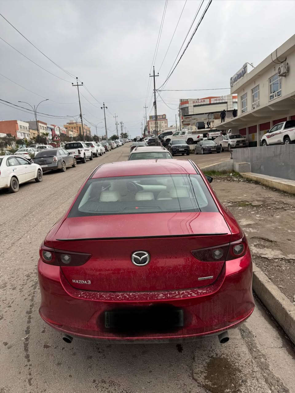 مازدا زوم. ٣.   موديل.  2023.  ماروني. نيو مواصفات.  مواصفات. جام كارةبا كير اوتو عادي. تراكشن. بريك بةصمة.  كاميرة رادار.   بةردي كزوز. ً  كيرو مةكينة بةشةرت.  مةكينة 2.5  مةرغوب    بوياغ ٣ بارجة. بونيد. جملخ. دةركاي بيشةوةي سكن نيو بوياخ.  تنها شانصي لاي نفر تنها بخ.   رقم.  سنوي هزة كامل نوييية.  سيارةكة ٣١ هزار  رويشتوة 
رقم.  تلةفون. *********** واتساب.  فايبةر اكر, نينوى
