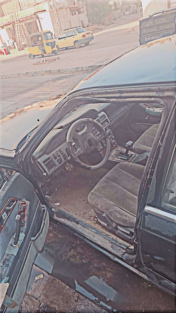 سلام عليكم سياره لل بيع هل موجود شغاله سنويه صاقطه بيه مكاتبه وراعيه موجود مكاني بغداد شعب شارع لصحه ***********
