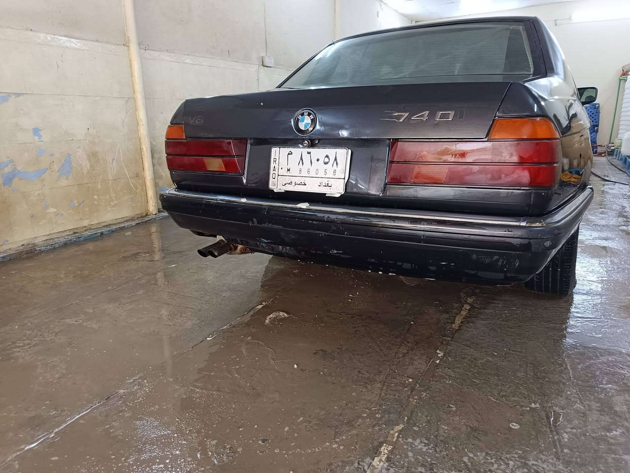 سلام عليكم للبيع او مراوس BMW 735 رقم بغداد مكينه وكير نضاف تبريد قطعتين  شغال دبل جام دبل جكمجه لون اسود جارد القماره وبنيد وجنطه بجم عريض سلايت عاطل سنويه ضايعه بيه كتاب محكمه ومرور تخم تاير جديد باتري جديد حداديه 100/50 كشنات جلد اسود كهربائي حتى تتدفه بيهن سعره 40 وبيه مجال موجوده بالنجف ناحيه الحيره حتى مراوس ميخالف رقم الموبايل ***********
