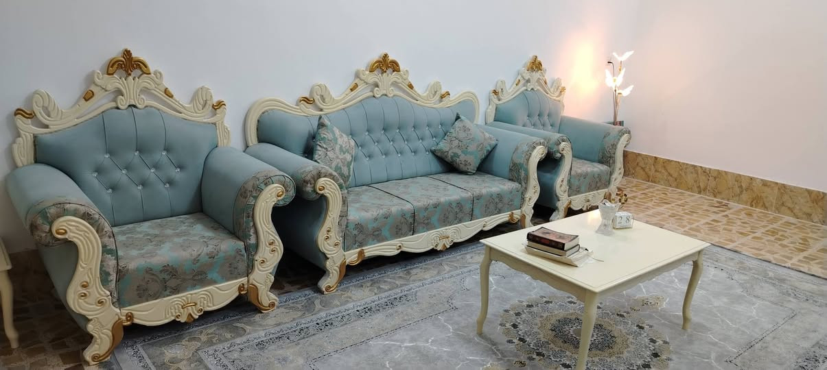 تخم رئاسي  (حطاطة)  )مو سوكي ضهر +مقعد (بلوك)  10مقاعد للبيع للاستفسار ***********
