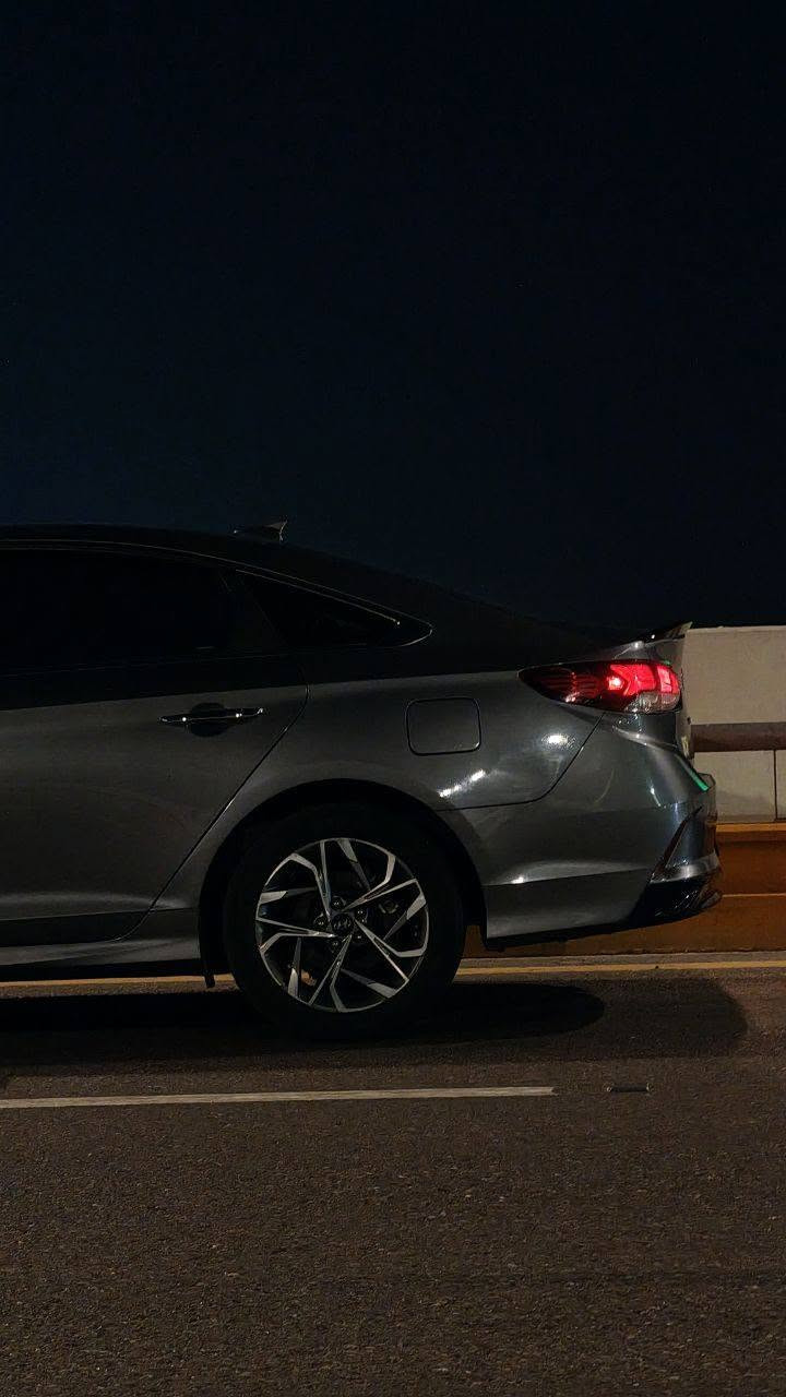 #سوناتا_جديدة_مالت_جناي_بالعافية_عالياخذها 
من رخصة الادمنية🤍🌹
سوناتا 2019 Hyundai Sonata, Limited
السيارة limited يعني أعلى فئة بالسوناتا
🚫للبيع او مراوس بـk5 نظيفة🚫 
💠السيارة كفالة محرك وگير وشواصي ولغود، سيارة مالت جناي للبيت جديدة بالعافية على الي ياخذها والله 

💠 السيارة فول الفول عدة فتحة فقط
وارد امريكي 

💠حادثها خفيف جدااا، بنيد وكسر بدعامية فقط، صور الحادث والسونار مرفقة بالمنشور 
مكينة 2400  المرغوب 

🔷مواصفات مفولة: ✅👏🏻
🔸بصمة تشغيل 
🔸بصمة أبواب
🔸كراسي كهرباء
🔸تبريد قطعتين
🔸تدفئة كراسي
🔸تدفئة ستيرن 
🔸رادارت نقطة عمياء
🔸مثبت سرعة 
🔸تحكم ستيرن جهتين
🔸دبل جداحة 
🔸انظمة قيادة sport, normal, eco 
🔸اريل نفكيشن  
🔸يدات نيكل
🔸تدعم تشغيل الخرائط عالشاشة
🔸تبريد ثلج
🔸صندوق ذكي يفتح عند الاقتراب
🔸اشاير بل مري
🔸اشارة ترحيب
🔸داخل اسود
🔸سياره نظيفة وعالوضع البلاد 
💠(للعلم السيارة مبرجة على استقبال البانزين العادي بدون اي دوانز) 💠
🔸عليها إضافة ويالة جديدة مال سوناتا 23
🔸رقم بصرة جديد انجليزي وبسمي تحويل  ثاني يوم
🔸السيارة ماناقصها برغي جديدة كلش، بالعافية على الياخذها🤍🌹
 للاستفسار : : : 
***********
***********
عنوان بصرة،مركز  
سعر 155 وبيها مجال بسيط
