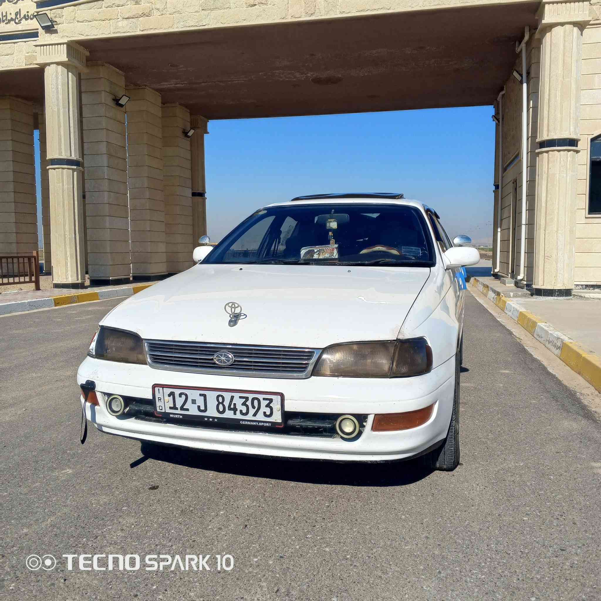 السلام عليكم سيارة كورلاللبيع موديل1992كير اوتماتيك تايرات جدد محرك شرط السعر 65وبيها مجال للاستفسار الاتصال ***********
