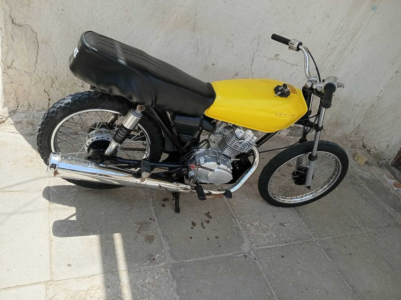 دراجه لبيع كلك كلك مكينه جديد شلامجه اصلي 25 مكفوله من كلشي450 وبيه مجال ***********
