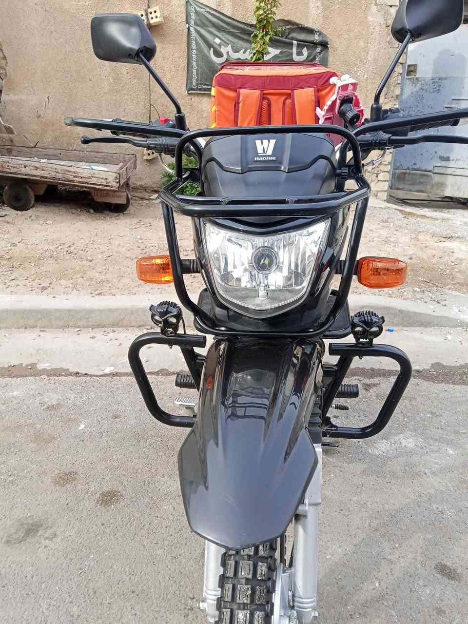 دراجه هاوجي جبلي مستخدمه شهرين مكينه 150 سعر مليونين500 وبيه مجال مكاني حي العامل شراي يتصل ع هاذ رقم***********
