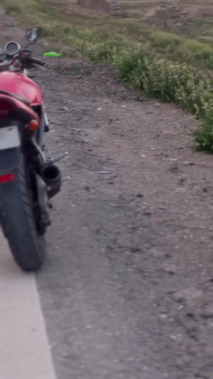 السلام عليكم باندا 400 موديل 2004 نضافة فول السعر 800 وبيهة مجال للشراي مكاني عوينات رقمي ***********
