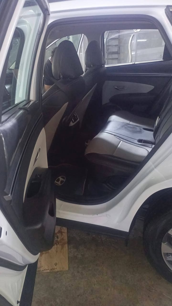 السلام عليكم ورحمه الله وبركاته
#للبيع. توسان 2020 خليجي. محرك دوش 2000
تبريد قطعتين.  رقم اربيل سنويه جديده
محرك كير مكفول
سياره مكفوله ونضيفه مال بيت جناي
ماشيه 76 الف
تحكم ستيرن
حاسات امامي خلفي
كامره شغاله
سياره جديده ومكفوله ماتصرف الف دينار عليها. 
السعر 199 $ وبيها مجال بسيط
التواصل على الرقم فقط ***********
