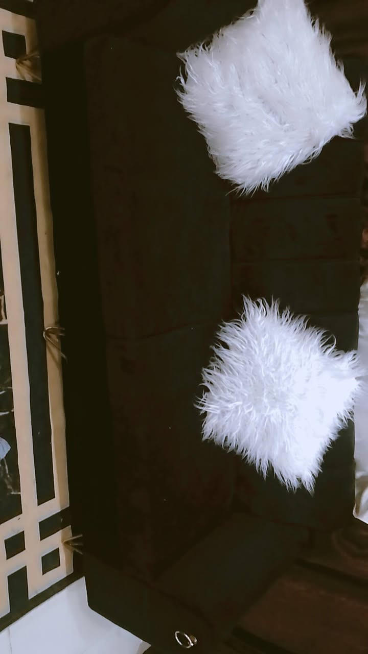 سلام عليكم اغراض للبيع
كاونتر 150وبي مجال
غرفه نوم نفرين البيضه وياه المندر مالتها  ب250بيها مجال 
طباخ ب60
مروحه ب25
غساله ب70
ثلاجه حجم كبير ب170
تلفزيون حجم 65جديد كلش ب380وبي مجال 
ميز تلفزيون رفوف ثنين وياه ب75
ميز تلفزيون بدون رفوف ب50
ميز طعام 6كراسي جديد وياه لكعده مالته لمخاد كلهن جديد ب170وبي مجال بسيط
تخم قنفات 8مقاعد ب230
ميز تلفزيون حجم 43جديد ب175
وبراد مي شغال الحار ولبارد ب40
***********
