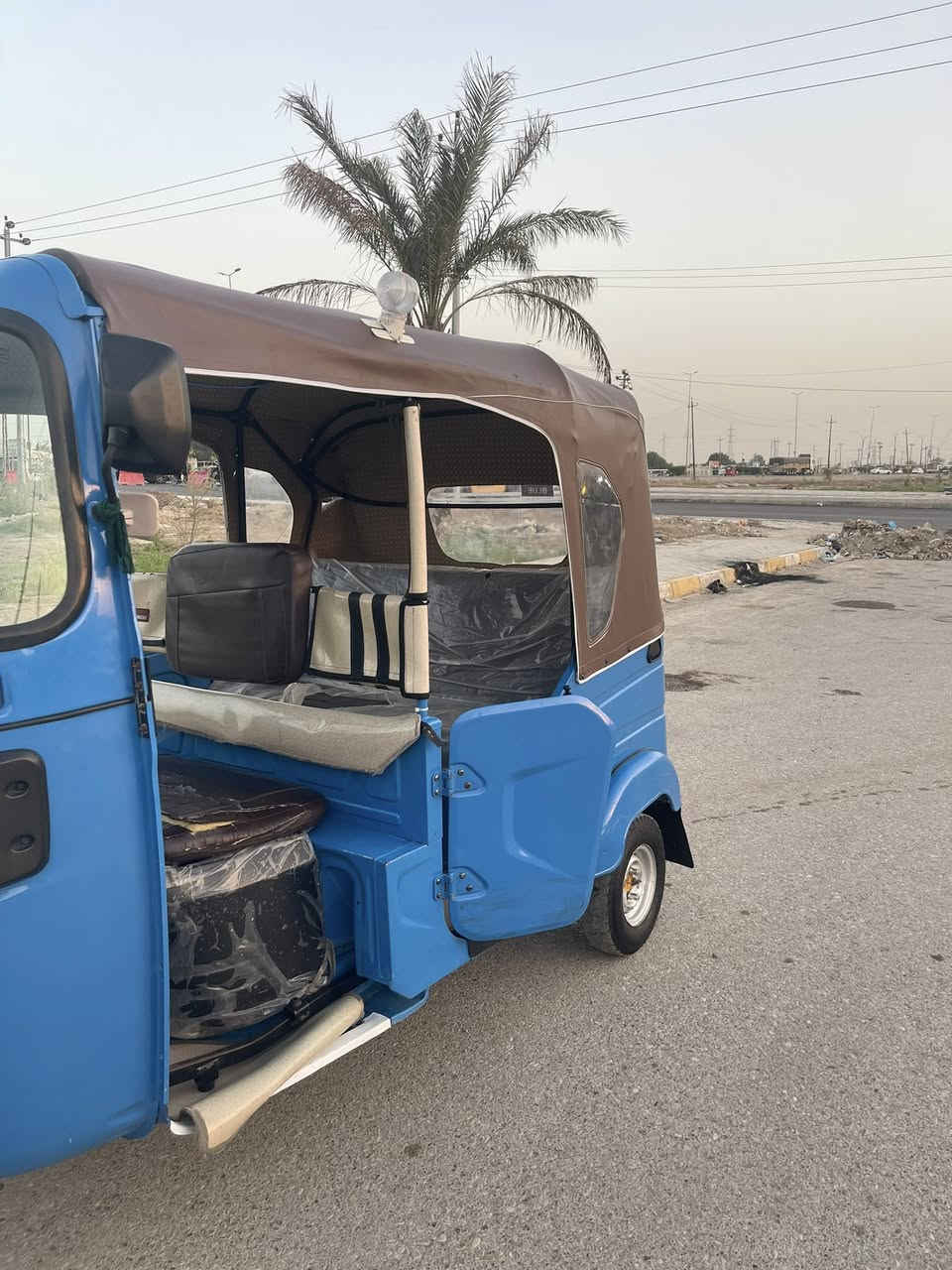 سلام عليكم تكتك للبيع موديل 23رقم وسنويه مداور ثاني يوم السعر اتصل ***********
