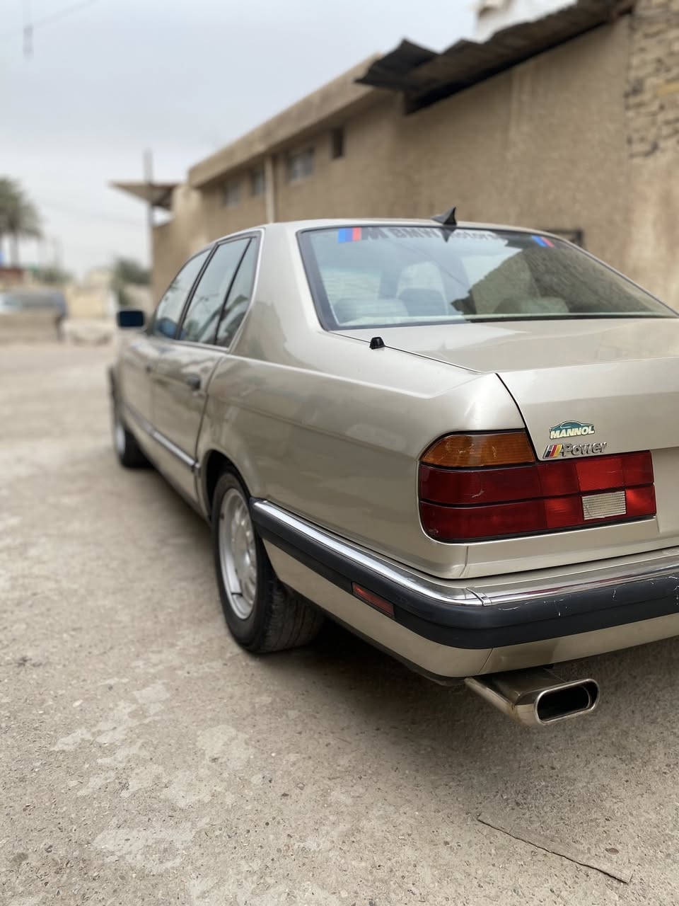 السلام عليكم للبيع سياره BMW 735  مديل 1991 وارد ياباني   داخل ملكي سنويه باسمي رقم الماني  محرك مفتوح  كامله كلشي مابيه نقص سعر 65 بيهة مجال. المكان بغداد الشعله الرحمانيه رقم هاتف  اسيا ‭٠٧٧٠ ٦٤٩ ٣٥٣٣‬. ‬
أثير ‭٠٧٩٠ ٣٢٠ ٥٥٤٩‬ بيع  فقط
