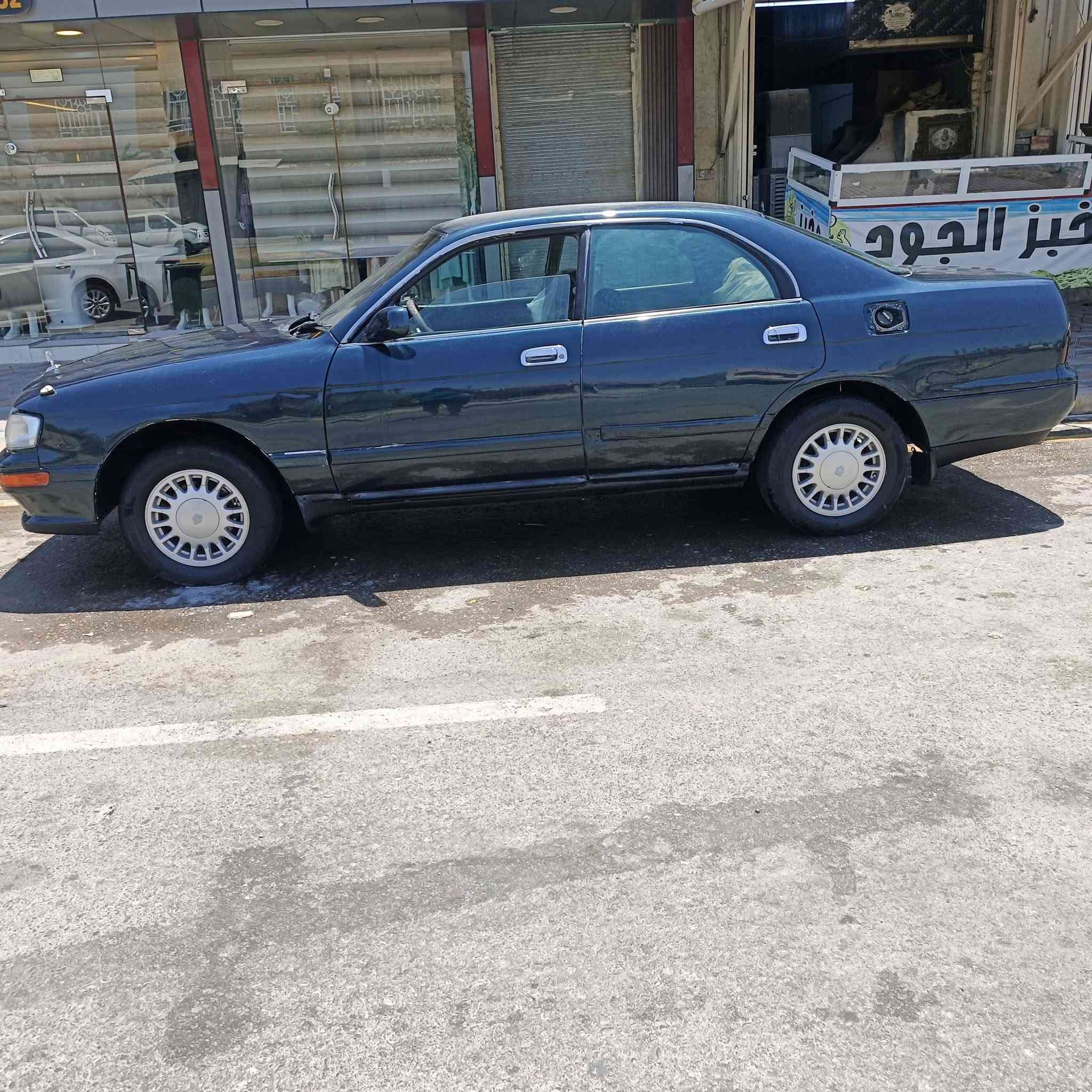 بطة موديل 1992 مكفولة من ضرية والعيب الشرعي مداور ثاني يوم السنوية لل 31 صبق جمالية السعر 48 وبي مجال قليل الرقم ***********
