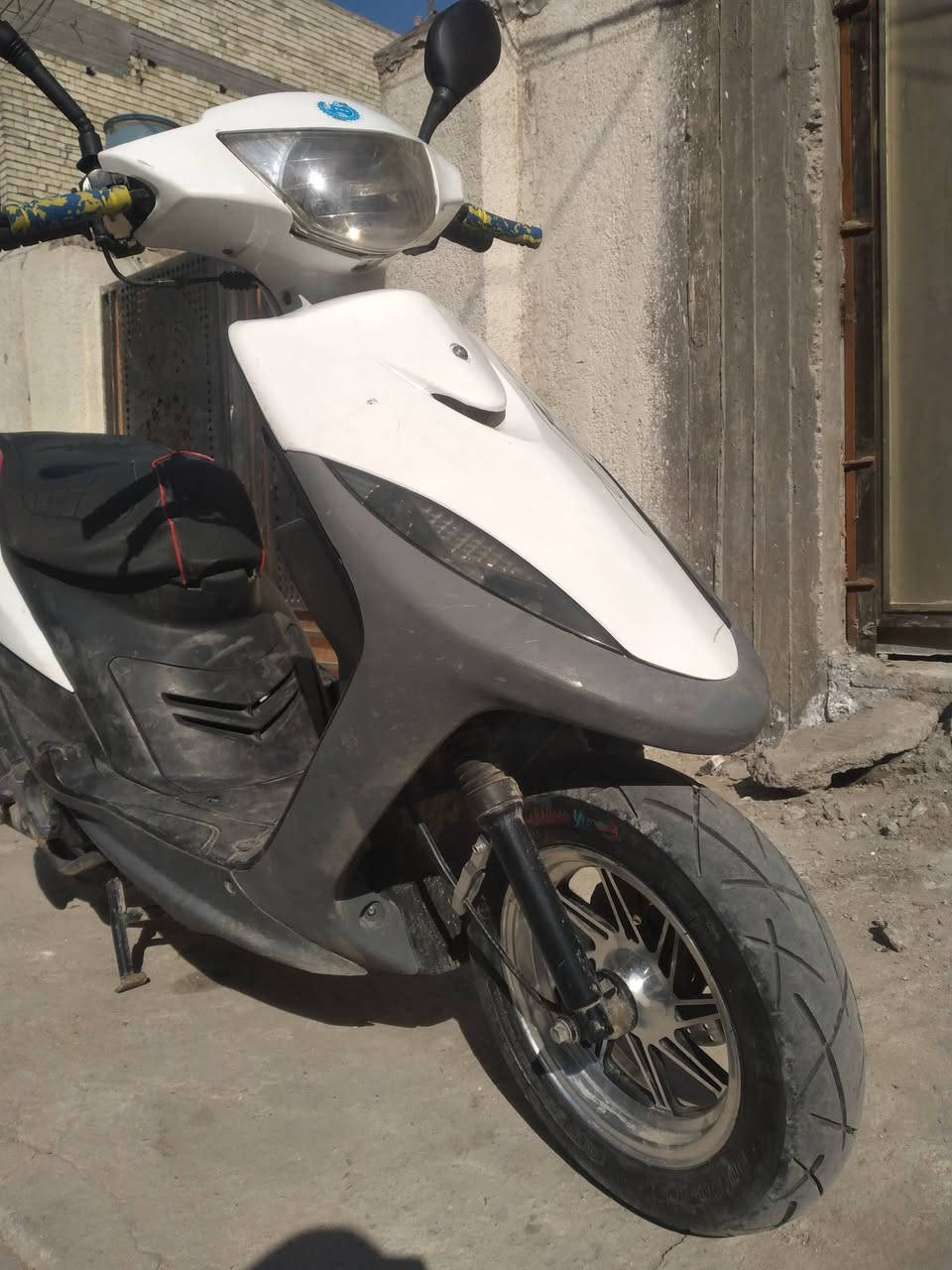 ماكس عدله نضيفه محرك ناعم شلعه معد كهربائيّة كلها شغاله سلف هندر بيها امبي ثري وياها هديه سعره 550 بيها مجال قليل حك جيه بغداد الحبيبه قرب وليد ابو الكص ***********
