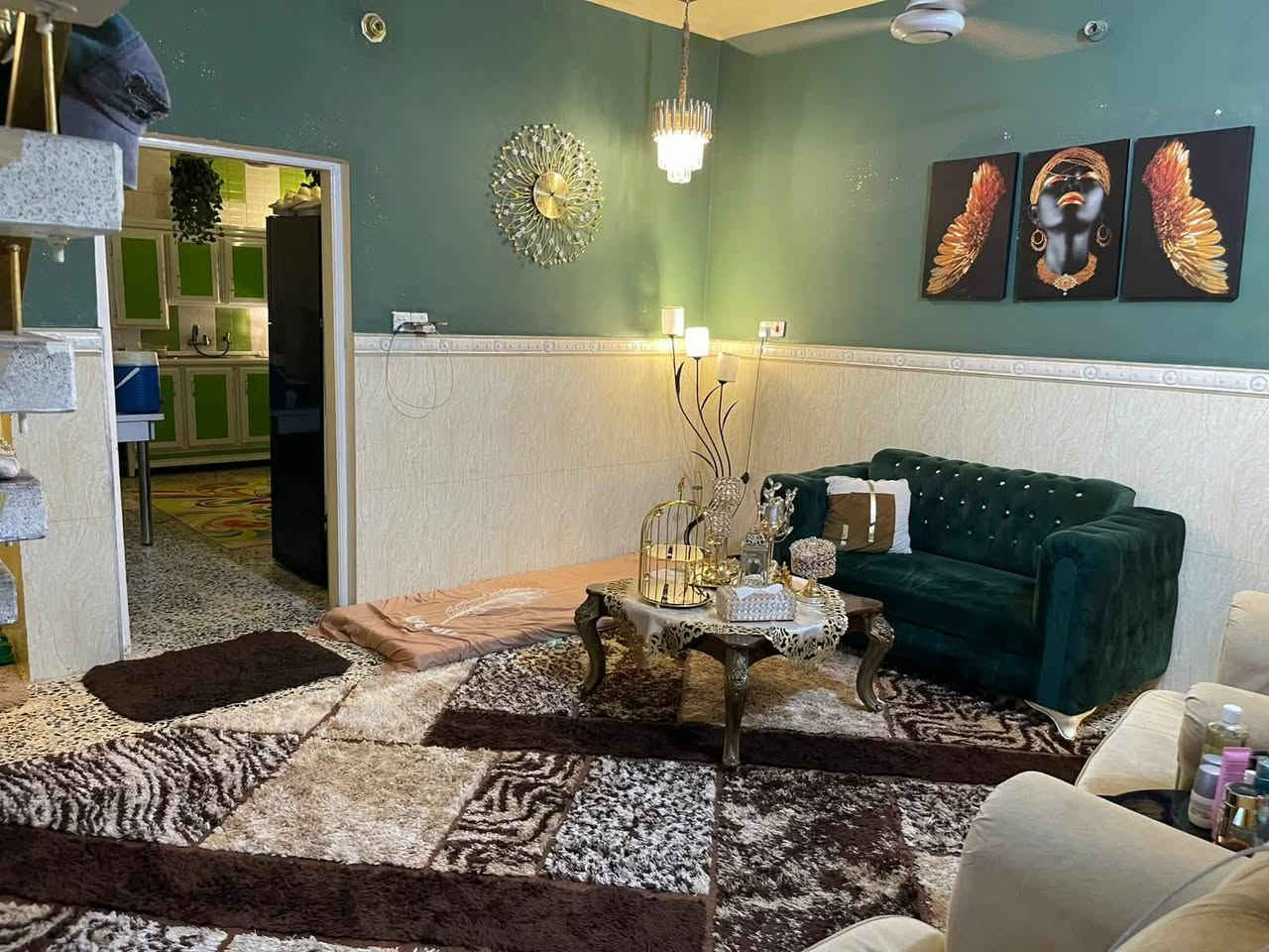 ١٠٠متر للبيع طابقين صب غرفه وصاله وستقبال كاشي وسيراميك وغرفتين فوك
قريب شارع كربله منطقه ٧٣

سعر ١٣٧ مع المجال


**إذا كنت صاحب هذا الإعلان وتريد حذفه لأي سبب، رجاءا أرسل رسالة إلى الدعم الفني**