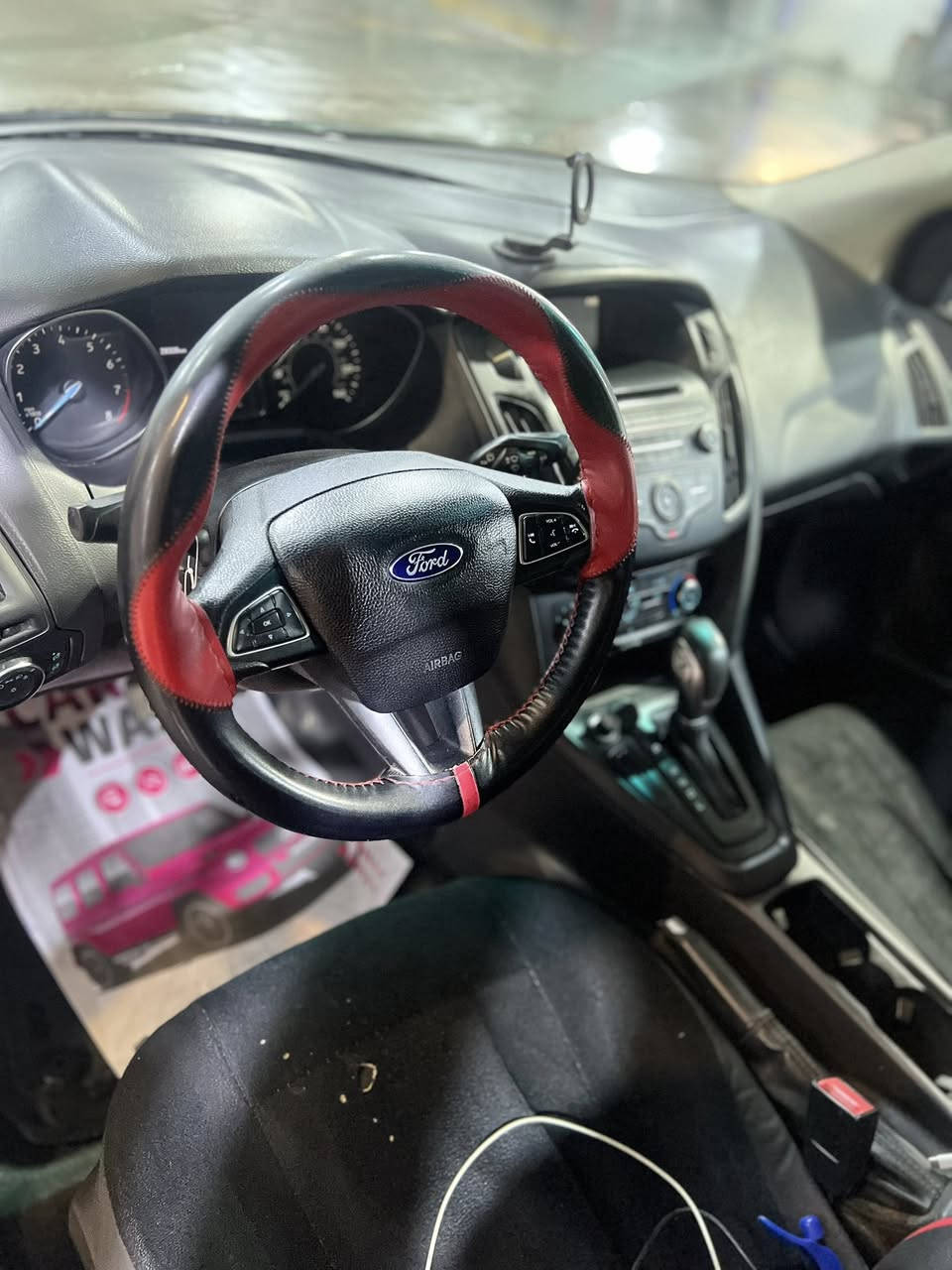 سلام عليكم فورد فوكس 2017 لون نفطي السياره بيه 2قطعه بنيد وچاملغ  عنوان بغداد رقم السياره شمالي   سعر 80وبيه مجال رقم التلفون ***********
