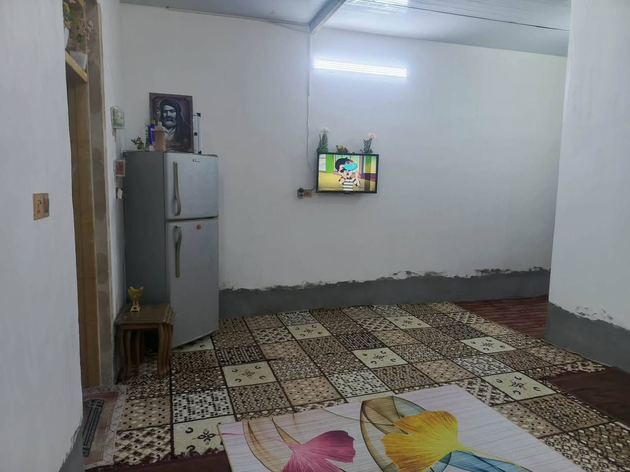 مشتمل للبيع بحي الشرطه مساحته ١٢٥ متر غرفه ومطبخ ومضيف وهول الاستفسار ***********
