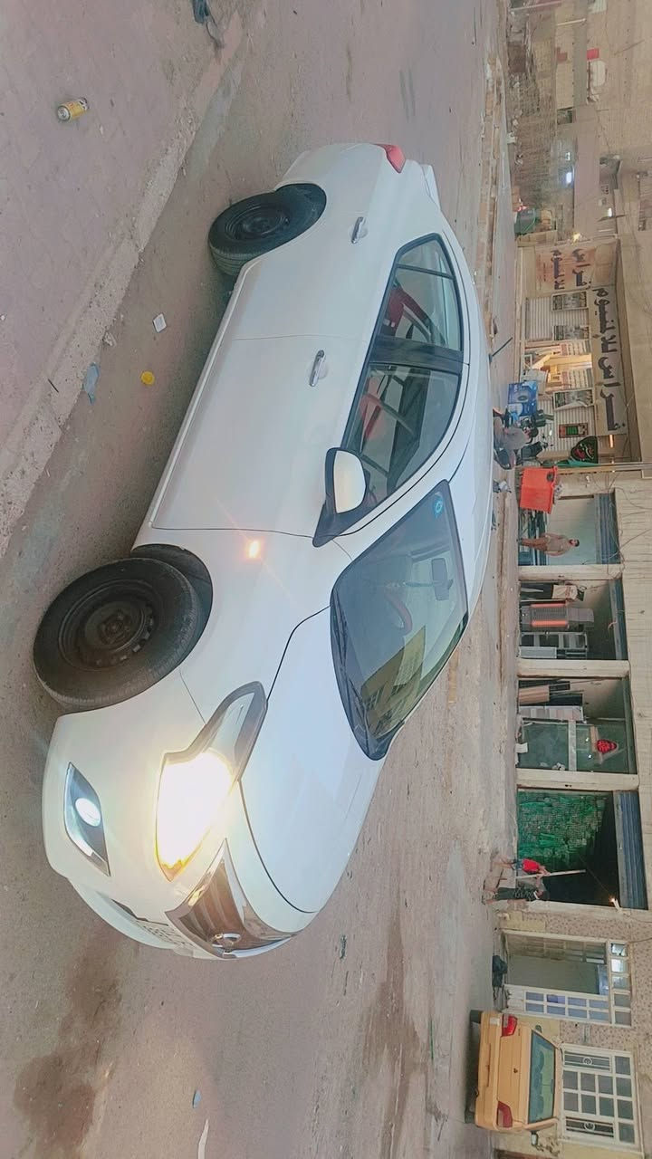 السلام عليكم للبيع نيسان سني هندي 2019 رقم بغداد دولي سنويه نهايه ال29 تحويل ثاني يوم سياره خير من الله مكينه كير صدر تبريد كله مكفول بيها  جامغلات مبدلات اصلي الشارع مامشيه اخت الجديده وكاله 98بيها مجال للاستفسار اكثر *********** بطاني الأمين الثانيه
