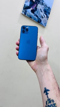 آيفون ١٢ برو • بطارية ٧٣ • سماعه معطله