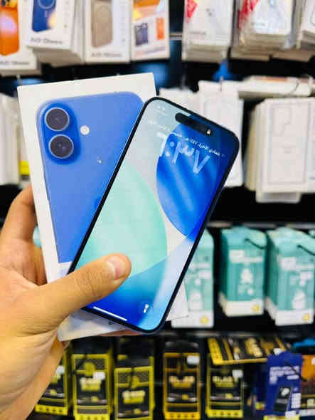 السلام عليكم للبيع 
iPhone 16 عادي 
ذاكره 128 
بطاريه 96‎%‎ 
عدد الدورات 250 
ماستر A/AA بعده داخل الضمان 
لون ازرك الجهاز جديد وممفتوح فقط بيه فطر كلش ناعم ضايع ب الزكه وبيه نقطه كلش زغيره من فوك ب الطرف ممبينات ولا مأثرات عليه الجهاز وضع شركه كله شغال وبيه مسج قطعه مستعمله بس ممبدله ملحقاته كارتونه مطابق ولزكه وكفر السعر قفل 540 الف مكاني بغداد مدينه الصدر رقمي ***********
