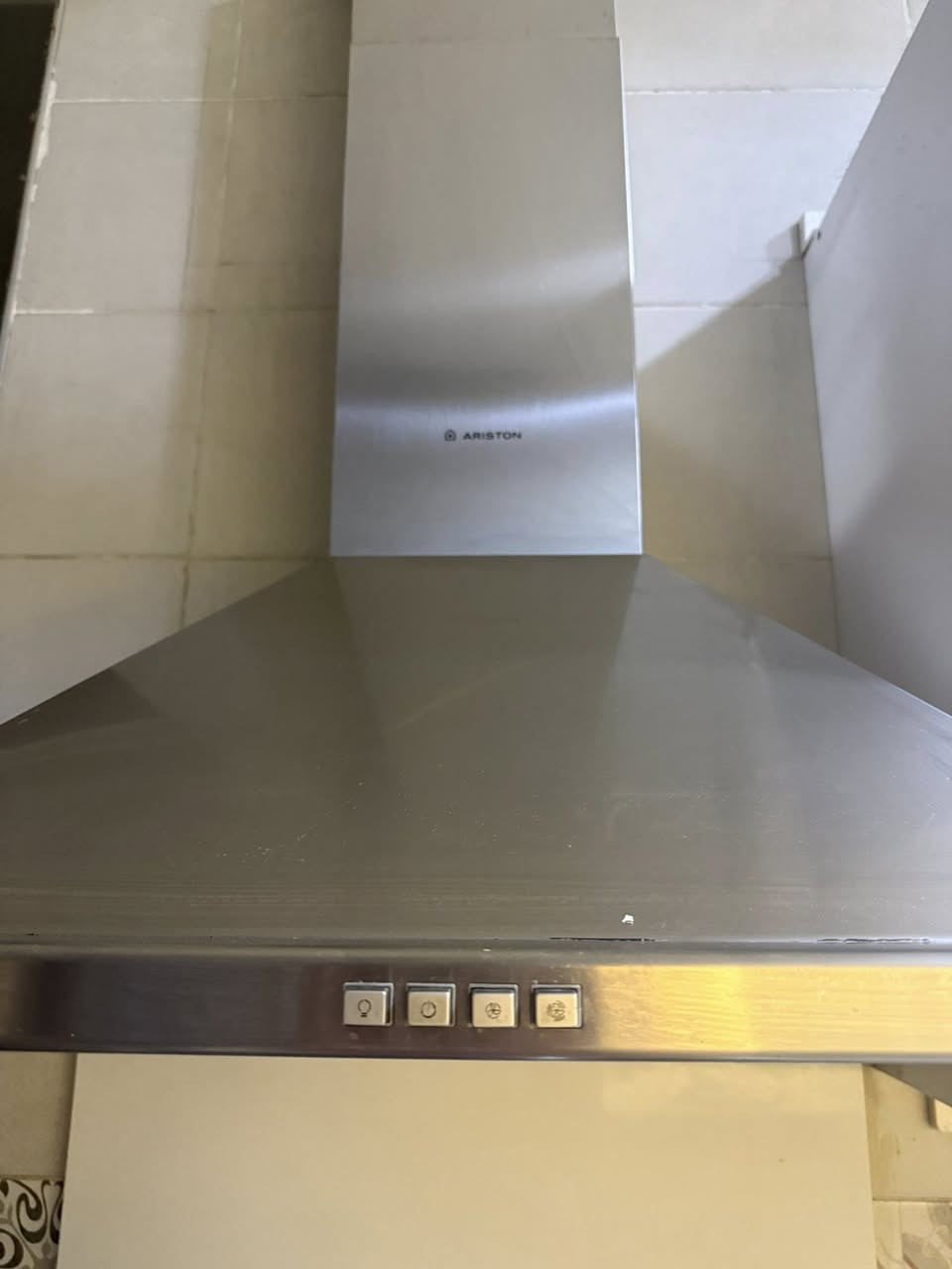 مطبخ للبيع 
لونه اوف وايت ♥️

قياساته جهة الطباخ ٢٦٠ سم الجهة المقابلة ٢٩٠ سم

بيه L shape مرمر مكان للأكل

مشتغليه شركة سيلكا 

نظيف جداً وبدون اضرار

بيه L shape كوارتز ممكن يصير مكان اكل 

 

سويته ب٣٠ ورقة وابيعه بمليون ومرشحة اريستون ايطالي هدية


**إذا كنت صاحب هذا الإعلان وتريد حذفه لأي سبب، رجاءا أرسل رسالة إلى الدعم الفني**