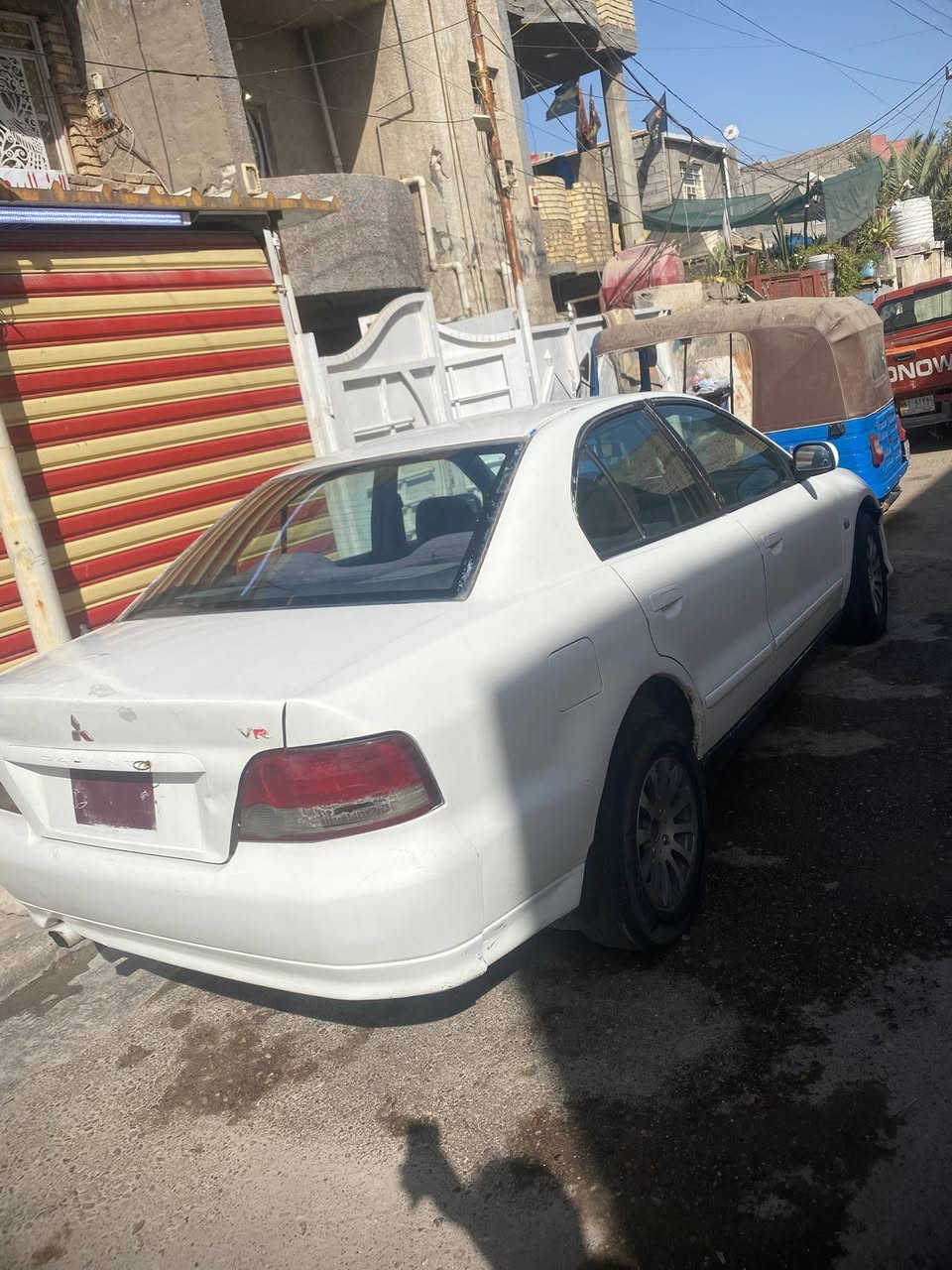 السلام عليكم كلنت ٢٠٠٤. متسيوبوشي ياباني 

V6سته سلندر
كير اوتو 
كير محرك خير من الله طياره شرط بطناش ومعدل
سياره مال مزاد كتاب ترقيم باسمي تنتضر يوصل قرصه للمرور وترقم بأسمك مباشر ترقيم يكلف 270الف فقط عل مشتري
اسويلك وكاله عامه ام الباركود وتمشي بيه وتمشي بل معامله

سياره نقصه صدر امامي خلفي مو كامل اكو شغلات بي تعبانه
بيه مشط يرادله جبنه مشط ولبور اكفلهم بس حطله جبنه

تبريد شغال وبي بروده بس يرادله غاز بسبب الوكفه الطويله غازه طاير

سياره قبل جانت زركه ورجعو صابغيه بيضه بي تلحيضات مابيه ضربه شواصي لغود سليمات هنه وتكم 

سياره معروضه ب20 ورقه مكانه بغداد الشعب حي بساتين 

***********

***********

                  سياره ترهم بيع او مراوس شعندك دزلي 
                          بدون فرق

