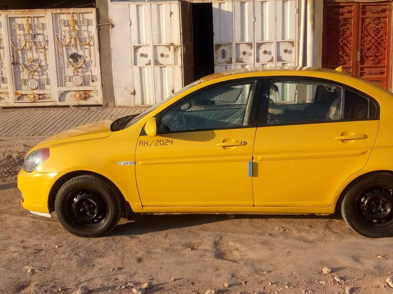 السلام عليكم
اكسنت 2007خليجي 
مكينه 1600كير عادي 
سياره خير من الله تخبل كشر صبغه جديده 
تخم تأير ستيرن كهربائي  رقمه مميز سنويه 2027رقم مثنى  للاستفسار ***********
