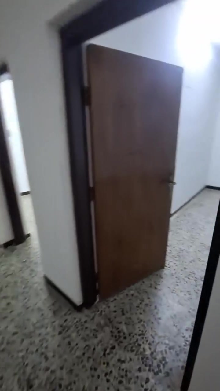 🏢 شقة للايجار كمب سارة  طابق ثالث
🚠 مصعد 24 ساعة 

غرفتين وصاله ومطبخ وحمام 

📌مساحة 120 متر

للاستفسار وتساب فقط /***********

📍مكتب العداله والعمران كرادة راخل
