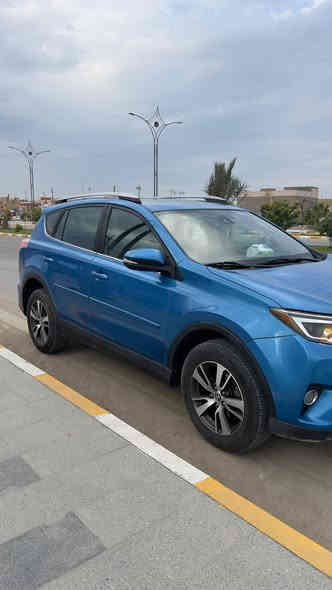 السلام عليكم 
تيوتا راف فور  Rav 4 2018 
رقم اربيل باسمي تحويل ثاني يوم 
مكينه 2500 
للبيع السياره وارد امريكا صور الحادث موجوده بل منشور 
بدون ايرباك ماشيه 80 الف كم 
مكينه وكير مكفولات لاتنقيص لاتبخير شرط 
تخم تاير جديد 
سونار موجود وصور الحادث هم موجوده 
السعر 165 وبيه مجال 
خاص او اتصال  وبل خدمه 
***********
