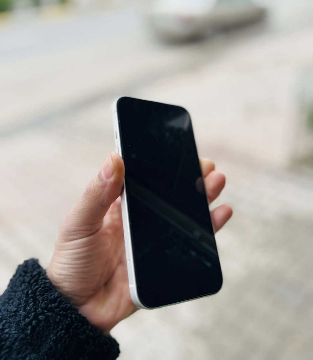 iPhone 13🔥
للمراوس ب 12 برو ماكس اهم شي دبل سيم وكله بلاد 

بطارية 93 🔋
ذاكرة 128🔥
دبل سيم كارت 🔥
جهاز نظيف بشكل زلغ ما بيه وبشرط 
ما مفتوح ولا مبدل بيه شي مال بيت الله يشهد 
***********
