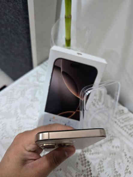 سلام عليكم ورحمه الله
16 برو ماكس بطاريه 98 ذاكره 256 ضمان ABM

 لون صحراوي دزرت 

غراضه كامله نضافه 100 /100 شخط مابي ابد

مكفول من كلشي وين متحب افحص للبيع او مراوس

السعر قفل قفل من الاخير 1350 مكاني بغداد كرخ 

***********
