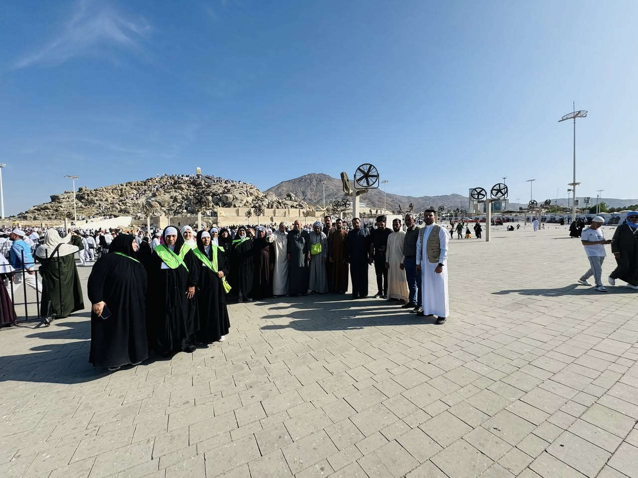 🕋 اشتاقت الروح.. وناداك بيت الله! 🕋
​بين السعي والطواف، ولحظات الخشوع أمام الكعبة، تأتي لحظة الوقوف في الروضة الشريفة لتكتمل بها راحة القلوب. استغل عطلة الربيع وانضم إلينا في رحلة إيمانية متكاملة 
​عرض العمرة الاستثنائي 
​رحلة تجمع بين القرب، الراحة، والروحانية بأسعار تنافسية.
​🗓️ تفاصيل الرحلة:
​الموعد: انطلاق الرحلة بتاريخ2/2 (عطلة الربيع).
​وسيلة السفر(بر)
​السعر 900الف
​🏨 برنامج الإقامة المتميز:
​المدينة المنورة (ليلتان): إقامة في المنطقة المركزية لضمان القرب من الحرم النبوي.
​مكة المكرمة (5ليالي): إقامة في محبس الجن (خدمات فندقية مريحة) وجبات طعام 3وجبات بنظام البوفيه المفتوح ​ المتعهد محمد عايد الشمري واسط العزيزية شارع الخليج مضارب مول
***********
