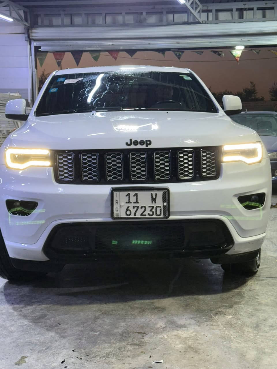 السلام عليكم
جيب بلاك توب 

ماشيه ٤٨ 

فتحة سقف

تشغيل عن بعد 

بصمة 

ابواب بصمة

جنطة كهرباء 

تدفئة كشنات ستيرن مري

كشنات كهرباء 

٣ وضعيات قيادة

توقف تلقائي 

سبير مانازل

ضرر جاملغ سرقة فقط

السعد ٢٦ ونص وبيها مجال للطيبين

*********** واتس اب
