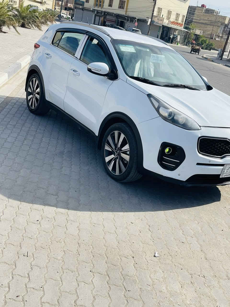 السلام عليكم

كيا سبورتج وارد خليجي موديل 2017

مكينه 2000رقم بصرة 

سياره جاهزه حداديه وتخم 

تاير وتبريد وگير كله جاهز 

بيه أماكن صبغ غير مكفول 

السعر 137 مراوس أو بيع 

مكان بصرة ياسين خريبط 

الرقم ***********
