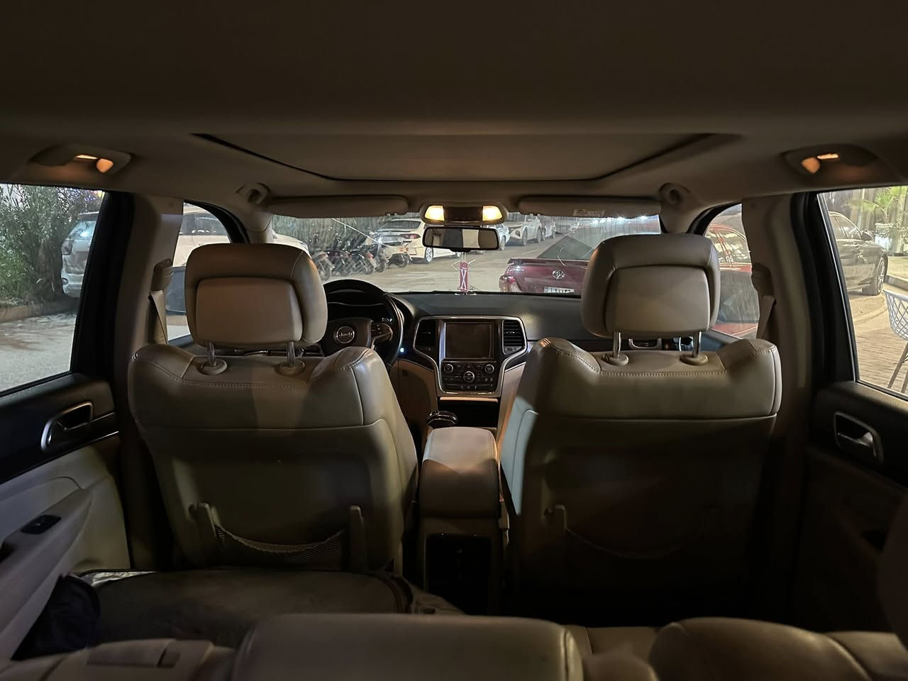 جيب خليجي ٢٠١٤-لمتد رقم بغداد- بيها ربع باب سائق .فقط كامل موصفات .باسمي .التواصل على الرقم ***********.موقع السيارة كربلاء  السعر ٢٢٠$
