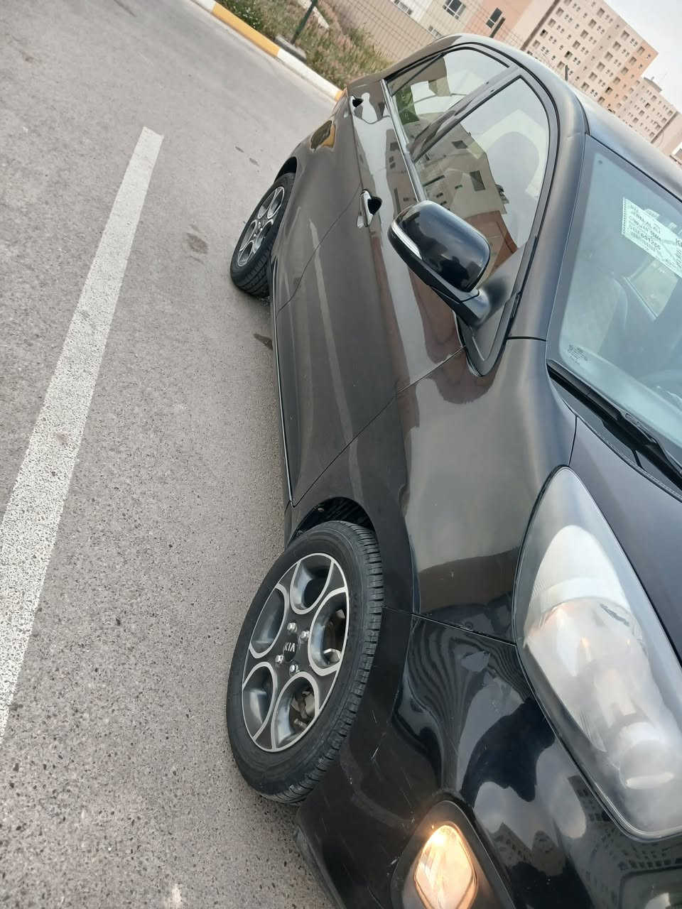 سلام عليكم كيا بيكانتو موديل 2011خليجي ماشيه 90الف حقيقي السياره مكفوله من صبع ومن ضربه ومن تبديل بيهه بارد قليل كير مكينه ممفتوحات خير من الله حداديه امامي خلفي باتري جديد تخم تاير تبريد ثلج السياره بسمي هزه جديده ورقم جديد تريد تحويل تريد وكاله السياره مال بيت ممتعوبه السعر 78وبيهه مجال رقمي ***********
