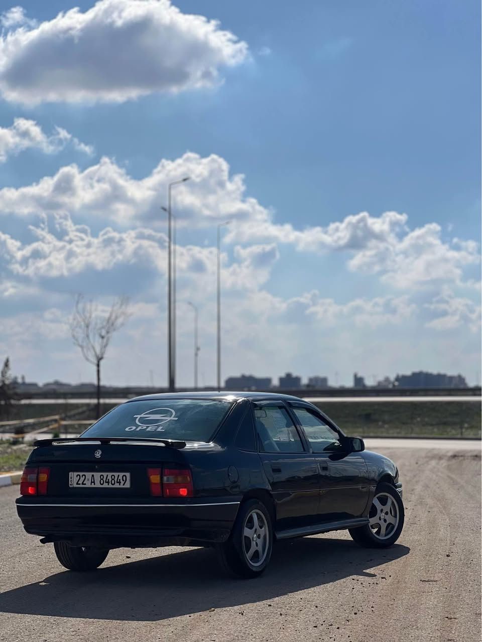 لەهەولێرم 
٢٠٠٤ ٩١٢ ٠٧٥٠ 

مۆدیل ١٩٩١  مەکینە ١٨ سەنەوی ٢٠٣٠ 
هەززە و فحص ٢٠٢٧ بیلاد خصووصیە 
بەخ عامە لەسەر ساغی جەمپەکی بەدەنەکەی هەیە 
بەتانە و شانسی هیچی نیە گێر و مەکینە بەشەرت 
یەک دینار مەسرەفی تێدا نییە جاهیزە 
سەنەوی بەناوی خۆمە أربيل, العراق
