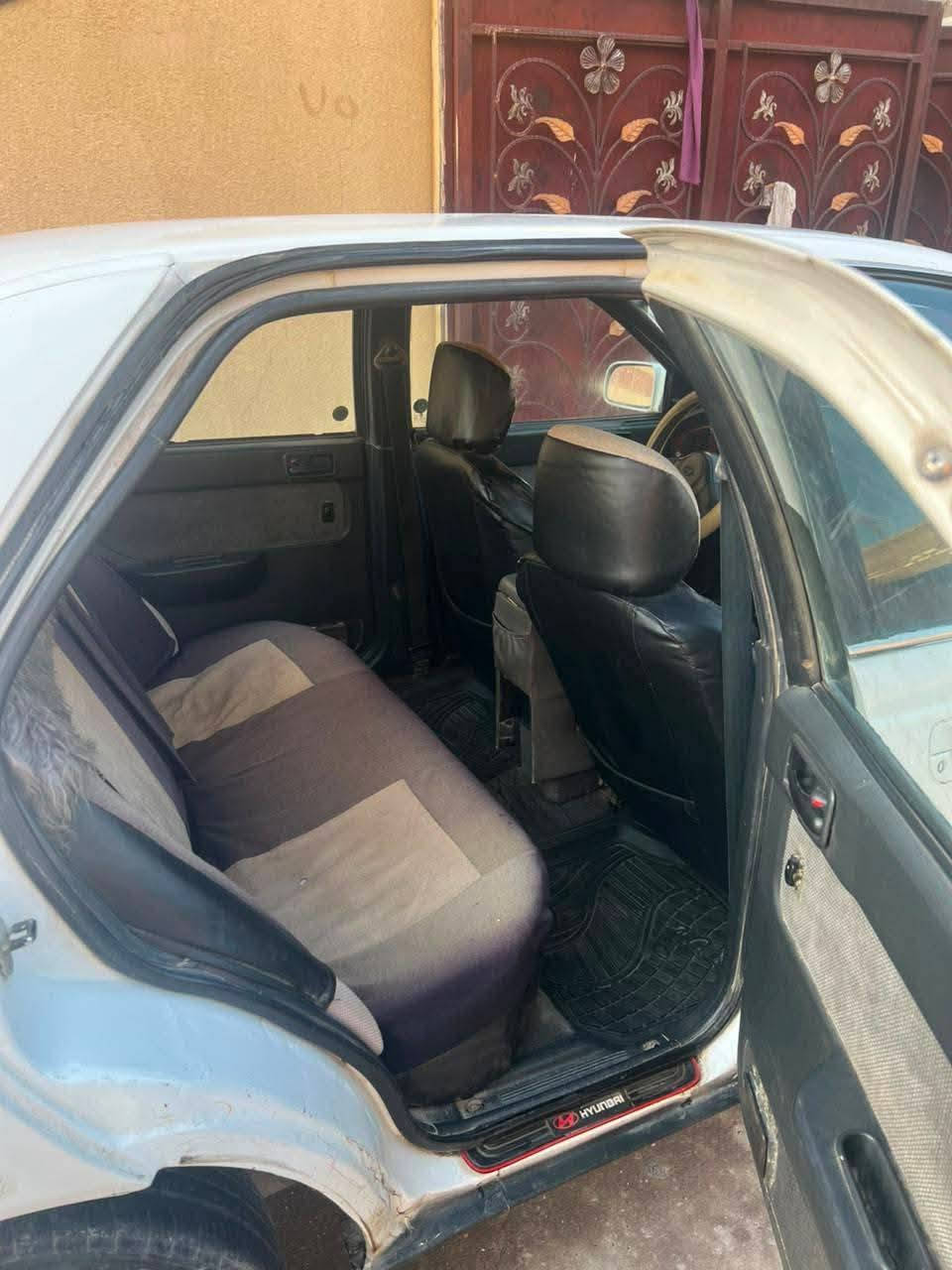 السلام عليكم ورحمة الله وبركاته اخواني عندي هاي السيارة هوندا النترا دمعة موديل 94 گير عادي تبريد شغال  ولا معجون رقم كركوك سيارة وبيها دفتر بانزين السنوية ساقطة 2023 مكينه 16، صدر وحداديه جديد والغرامات عليه سعرها ٣٣ورقه وبيها مجال بسيط السيارة مكفوله من كل النواحي اني مكلف بل نشر تواصل رقم الهاتف:*********** كركوك, العراق
