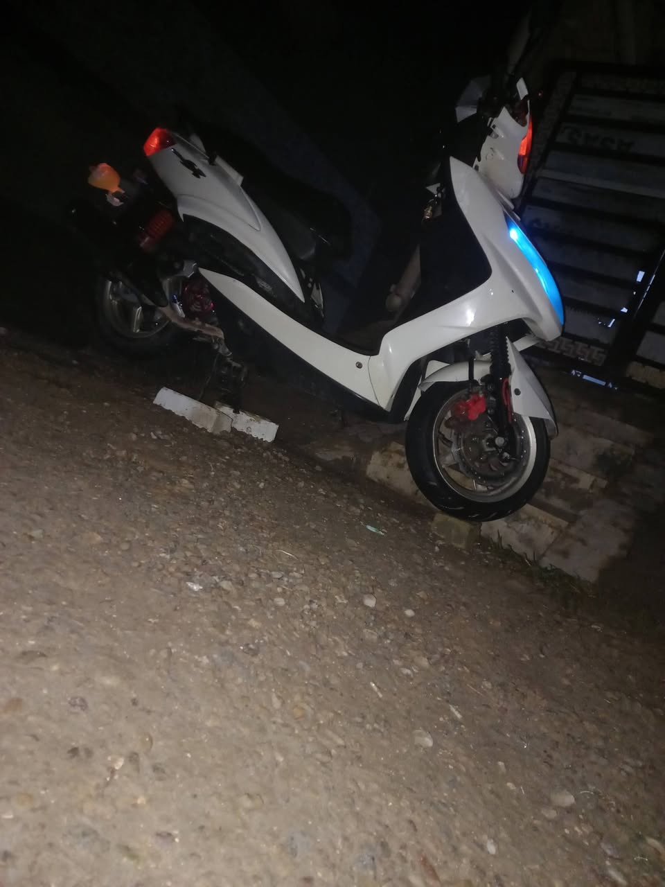 سلام عليكم سكنس فحل البيع فوال موصفات برغي مابيه نقص جيب ويك الف فيتر افحص واخذ بيه تزويد قليل السعرة مليون ٣٥٠ وبيها مجال الطيبن لاتصال على الرقم ***********
