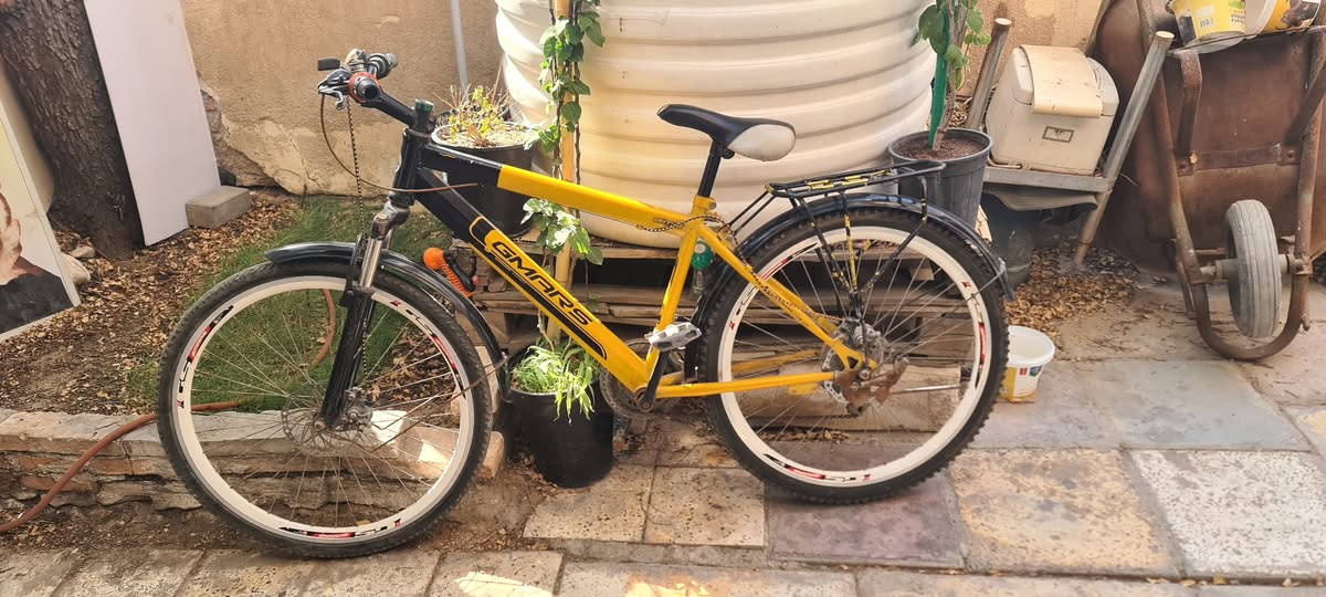 🚲 بيسكل GMARS للبيع
بيسكل نظيف وبحاله جيدة وجاهز للاستعمال.
💰 80 ألف دينار
📍 الطويسة - البصرة
📞 ***********
