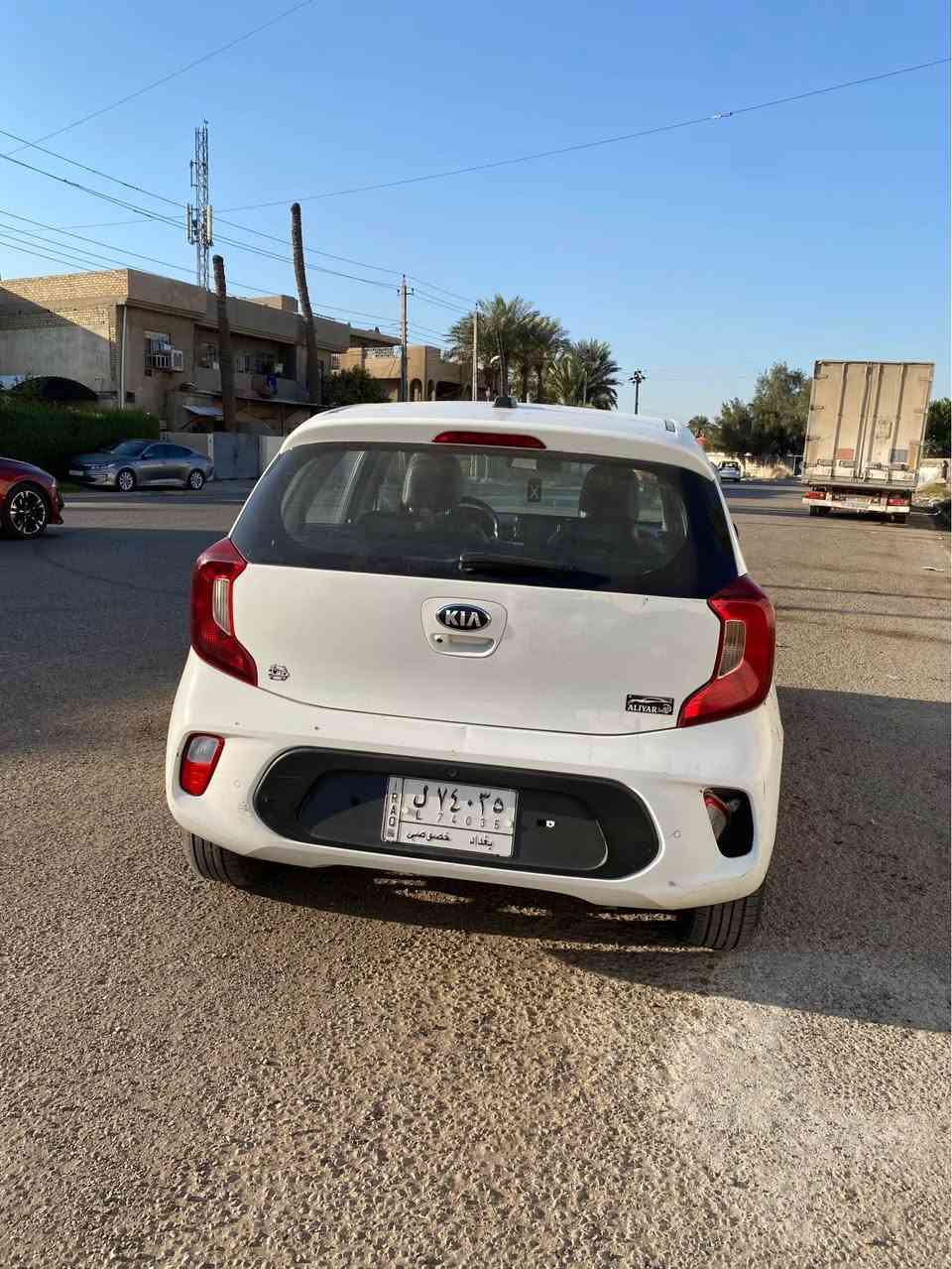 السلام عليكم كيا مورنينك موديل 2018 ماشيه 85 الف كيلو 
السياره بأسم الاهل تحويل ثاني يوم مشروع وطني
مواصفات
بصمه تشغيل
بصمه ابواب
شاشه كبيره
ابل كار بلي
تدفئه بالكشنات
مري شفط
تحكمات ستيرن 
كروز سرعه 
مانع انزلاق
السياره بيها حادث جاملغ السائق وبيها صبغ حزام سونارها عندي السياره مال بيت عمليه وخدميه ومتصرف عليها تخم تاير وويل جديد وباتري جديد مكاني بغداد حي العامل *********** متواجد واتس وفيس
السعر 85 بيها مجال للتفاوض بغداد, العراق
