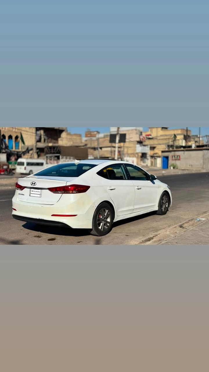 اقرة التفاصيل يلا تتصل
النترا 2017 صدفي محرك 2000 دوش گير AT مكفولات
فول مواصفات ماشية 90 حقيقي
تخم تاير جديد
باتري جديد
منضومة تبريد جديدة
منضومة احتراق جديد
صور الحادث مرفقة بالمنشور
ملاحضة السيارة بيها رشات صبغ فقط بدون معجون اثر تگشير وصور التگشير  ايضاً موجودة
مكاني بغداد 
السعر 110 وبيها مجال بسيط
***********
