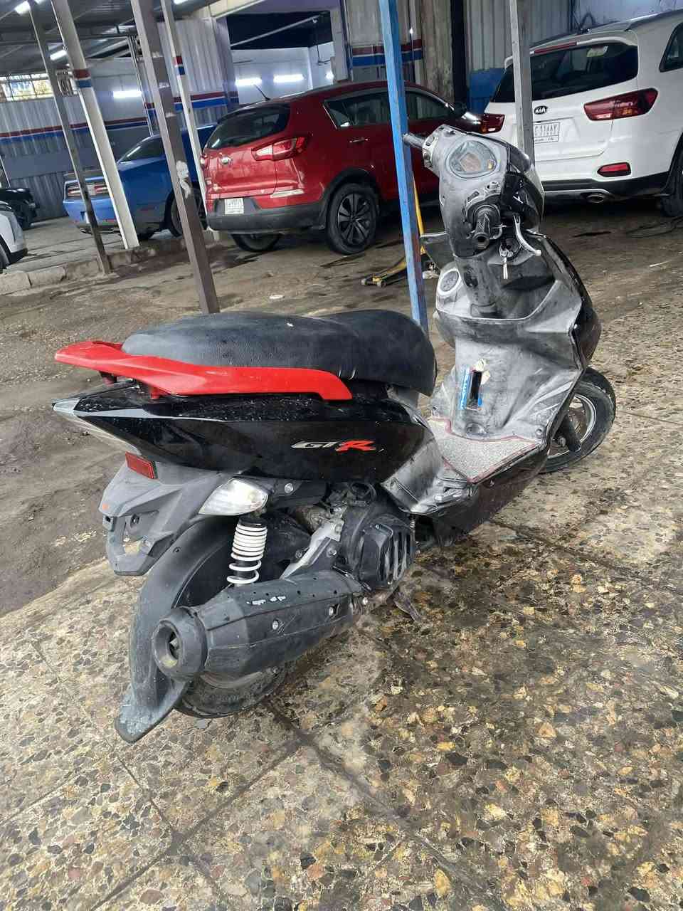 سلام عليكم دراجه جيتي ار البيع مكينه بلديه ممفتوحه دراجه بيه شلعه ومعدل شك الكاع سعر دراجه 750 وبيه مجال قليل وهاذه رقمي *********** وتساب فقط
