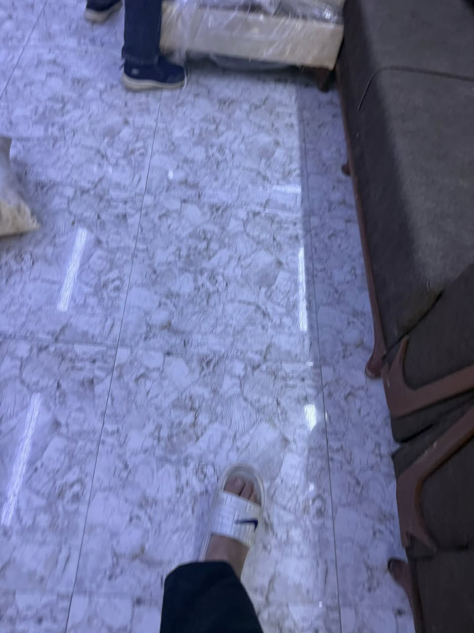 وصلتنا اتخامه عراقية 10 مقعد
السعر 450 الف معرض ضياء شارع الخليج 
***********
