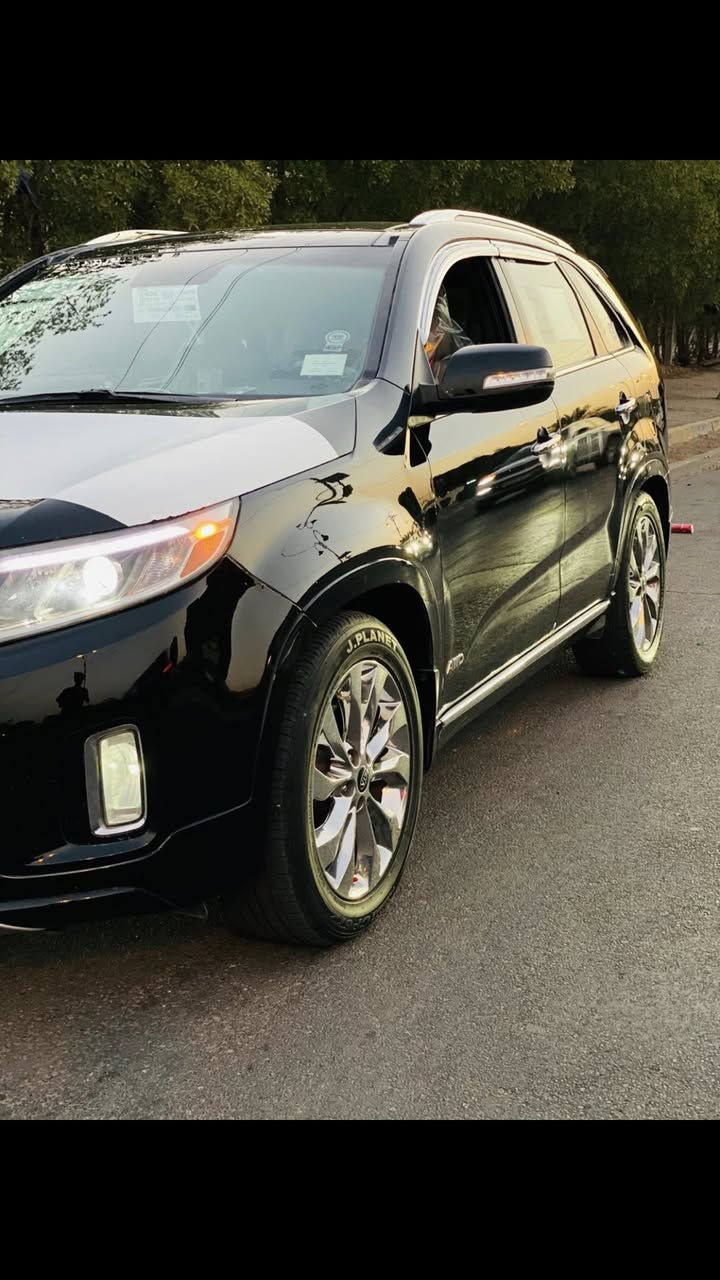 السلام عليكم سورنتو ١٤ امريكي للبيع مستعجل فول مواصفات بس كايم كازكت بيها ***********
