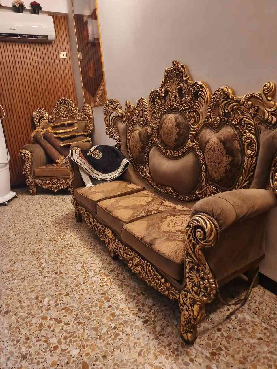 سلام عليكم للبيع تخم كامل مع طبلات جديد امانت الله قبل شهرين شتريته مكاني بغداد المشتل***********
