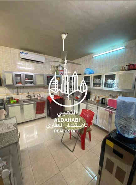 بيت للبيع في المعقل ركن مساحه 150م طابق واحد يحتوي ثلاث غرف منام صاله ، استقبال ، مطبخ ، صحيات ، كراج ، حديقة موقع ممتاز قريب على الشارع العام 

.
سعر البيت 360 مليون
. 
للمعلومات اكثر الاتصال على الارقام
او زيارة موقعنا 
البصره _ شارع عام حي الزهراء _ قرب مستشفى النفط 
***********
***********
الذهبي للاستثمار العقاري
مجاز قانونياً
