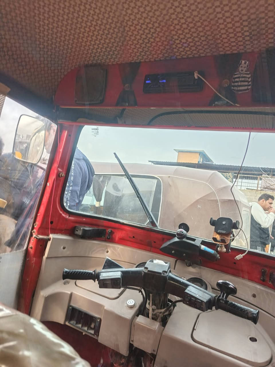 سلام عليكم تكتك موديل ١٩شهر ٣تكتك خير من الله كل نقص مابيه أوراقه لترقيم سعره ٣٨٠٠او بيه مجال حك جيه مكاني بغداد مدينت صدر الحميديه كل نقص مابيه كبل لشارع ***********
