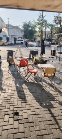 مطعم  للبيع كامل الملحقات طباخ فلافل +فنكر؛+شوايه كرل بركر  عارضه مشرو...