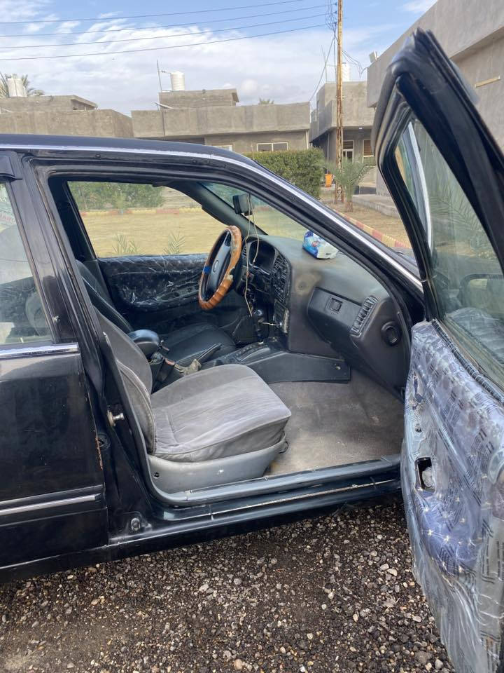 السلام عليكم برنس فراشه موديل 1996 لون اسود  ورقمً بغداد إنكليزي هزه جديده سياره بلاديه وجاهزه الداخل كله جديد مدوشم سنويه ل28العنوان بغداد ابو غريب 
السعر 35وبيهه مجال الاتصال *********** /***********
