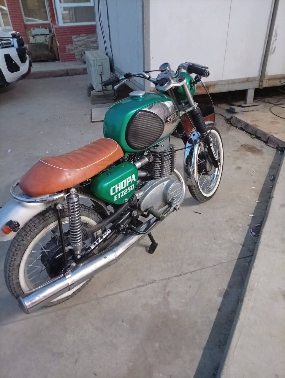 مطور البيع موديل 82 شرط كلعيب مابي السعر 1350 اتصال على عاذ الرقم ***********
