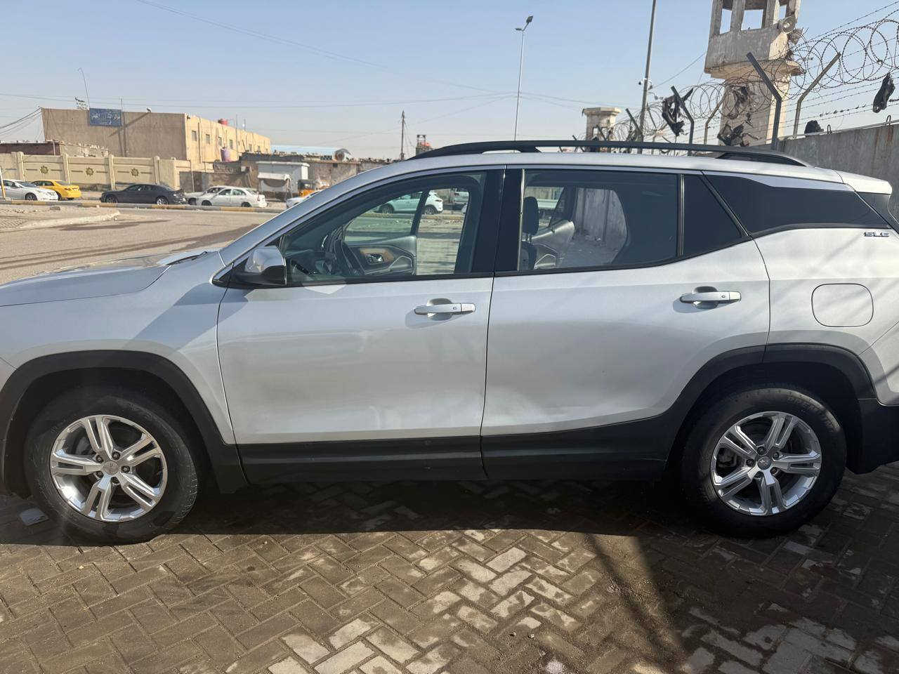 تيران سلفري للبيع
جيمسي تيران

السلام عليكم 
للبيع GMC تيران موديل 2020
فئة set 
فول 
لون سلفري
وارد امريكا 
رقم أربيل الجديد 

المواصفات
1- محرك 1500 تيربو  فور ويل AWD
2-رادار أمامي  
3- كشاف لايت 
4- گير بيانو  اوتو + عادي 
5- بصمه + بصمه ابواب 
6- تشغيل عن بعد 
7-هندر بريك بصمه 
8- شاشه اعطال ديجتال
9- شاشه كبيره تدعم أندرويد أتو + أبل كار بلاي 
10-كامره خلفيه فول Hd
11-ويل كاب 18 سبورت
12- صندوق كهرباء 
13- مانع انزلاق 
14-كروز فاليوم تحديد سرعه 
15- اوتو ستوب / اطفاء اقتصادي عند التوقف
تحديد مسار + قيادة ألية
16- تبريد قطعتين 
17- كشنات كهرباء / جلد تدفئة 
18- خزن ذاكرة للكشنات  .
19- اشاير بالمري
20-  تبديل وجاملغ +بنيد

 السعر 165ورقة وبيها مجال بسيط  
العنوان / أربيل
الهاتف / 
السيارة بإسمي / تحويل سنوية بشرط
مكاني البصرة
الرقم***********
